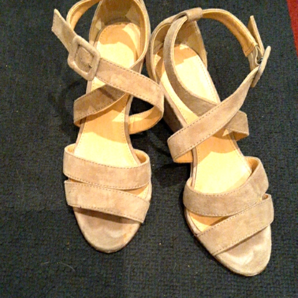 J Crew Brand New Beige Wedge Sandals size 5